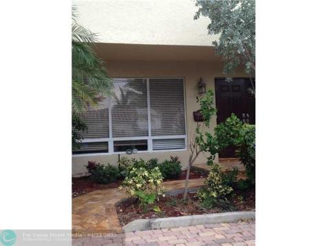 313 Oregon Street Hollywood FL 33019