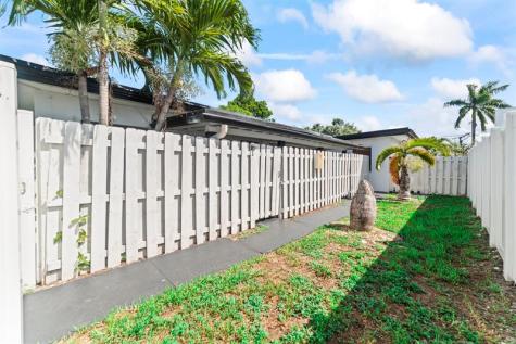 814 NE 14 Place Fort Lauderdale FL 33304