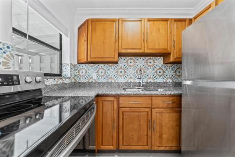 814 NE 14 Place Fort Lauderdale FL 33304