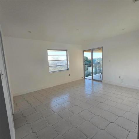 15470 SW 82nd Lane Miami FL 33193