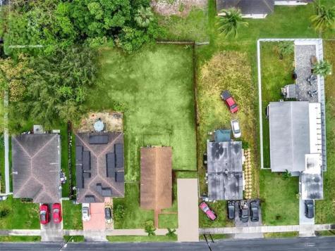 700 NW 9th Avenue Pompano Beach FL 33060