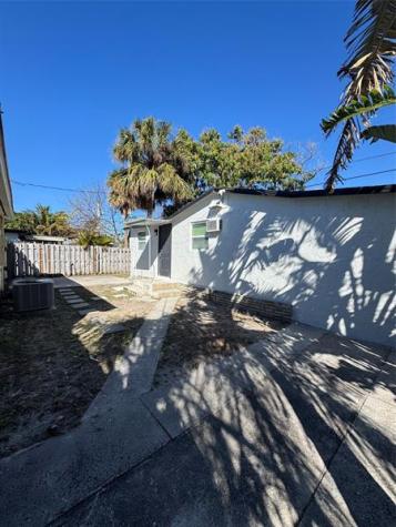 429 45TH Street West Palm Beach FL 33407