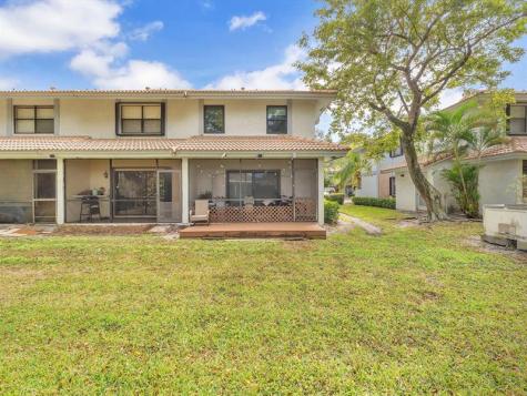 9831 Riverside Drive Coral Springs FL 33071