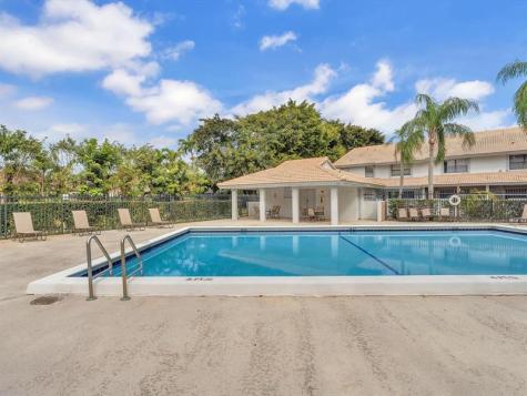 9831 Riverside Drive Coral Springs FL 33071