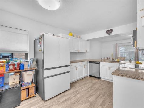 9831 Riverside Drive Coral Springs FL 33071