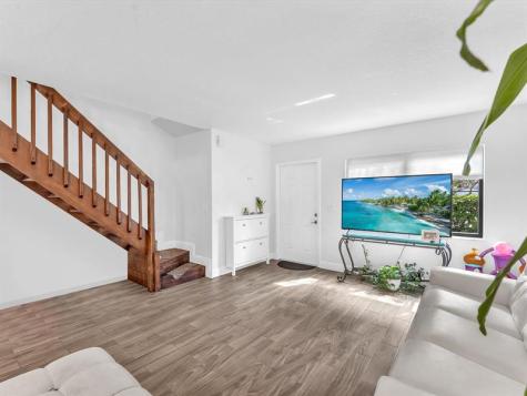 9831 Riverside Drive Coral Springs FL 33071