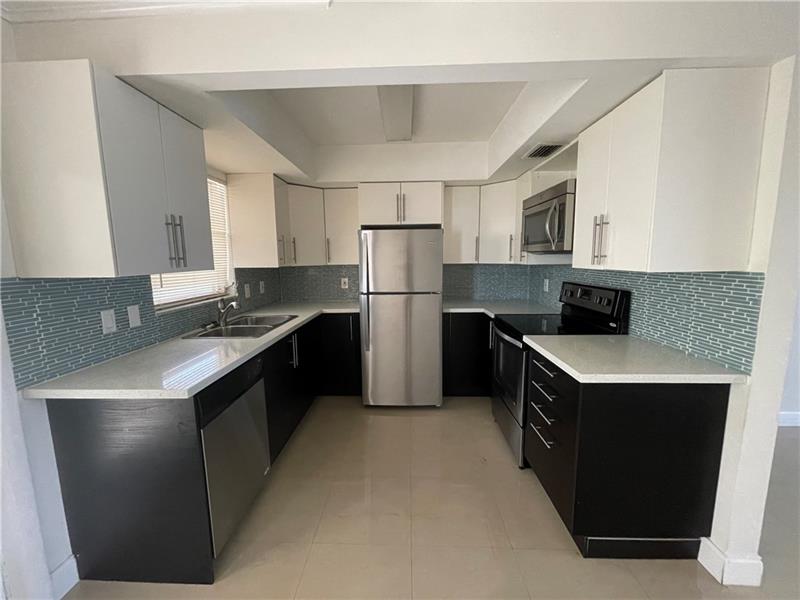 2451 Lincoln Street Hollywood FL 33020