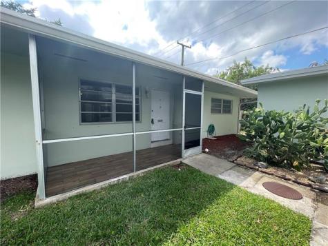 2451 Lincoln Street Hollywood FL 33020