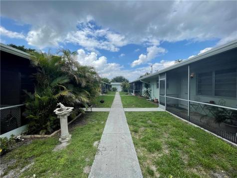 2451 Lincoln Street Hollywood FL 33020
