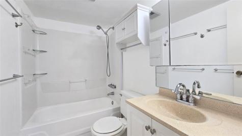 8421 Lagos De Campo Boulevard Tamarac FL 33321