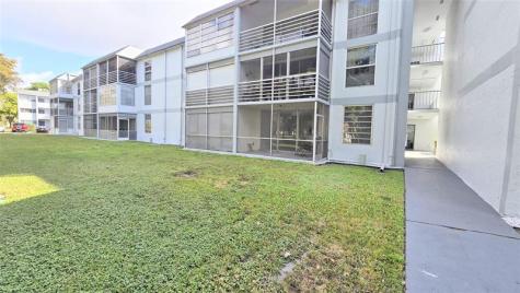 8421 Lagos De Campo Boulevard Tamarac FL 33321