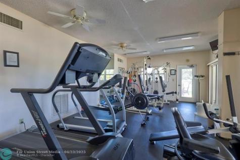2731 NE 14th Street Causeway Pompano Beach FL 33062