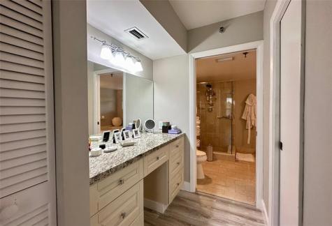 7582 NE Regency Lake Drive Boca Raton FL 33433