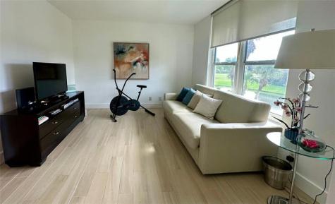 7582 NE Regency Lake Drive Boca Raton FL 33433