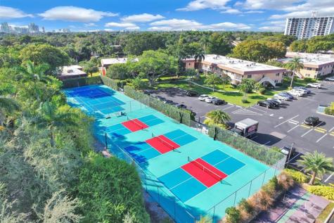 9 NE 19th Court Wilton Manors FL 33305
