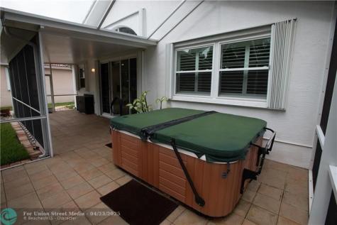 3576 Canary Palm Court Pompano Beach FL 33069