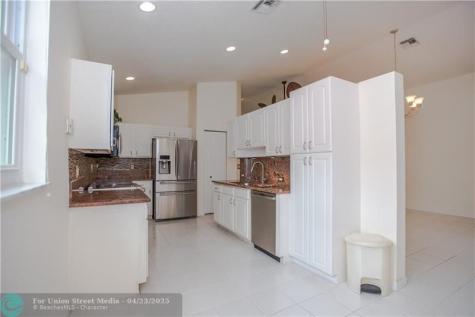 3576 Canary Palm Court Pompano Beach FL 33069