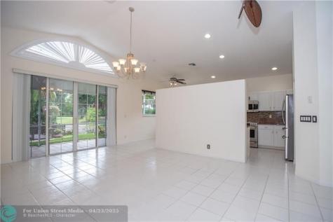 3576 Canary Palm Court Pompano Beach FL 33069