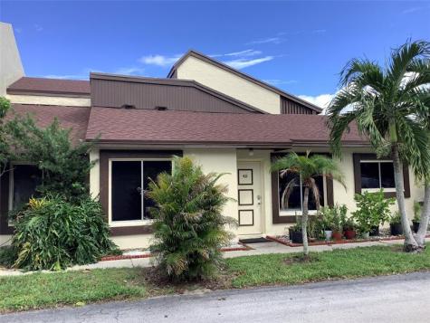 5280 Bosque Lane West Palm Beach FL 33415