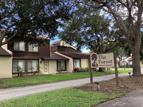 5280 Bosque Lane West Palm Beach FL 33415