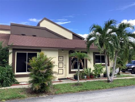 5280 Bosque Lane West Palm Beach FL 33415
