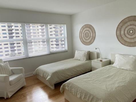 5000 N Ocean Bl Lauderdale By The Sea FL 33308