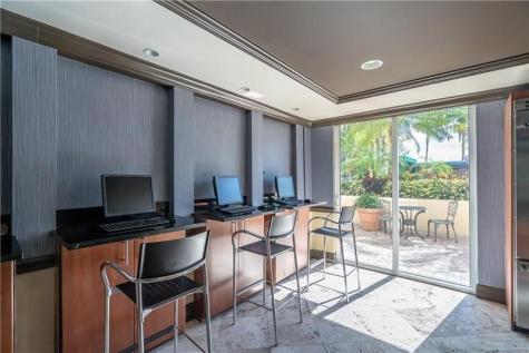 520 SE 5th Avenue Fort Lauderdale FL 33301