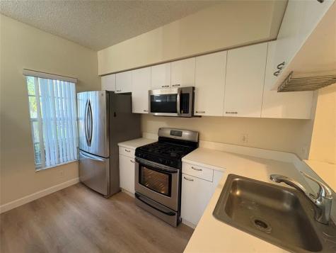 7835 Dixie Beach Circle Tamarac FL 33321