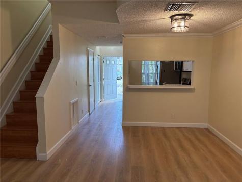 7835 Dixie Beach Circle Tamarac FL 33321