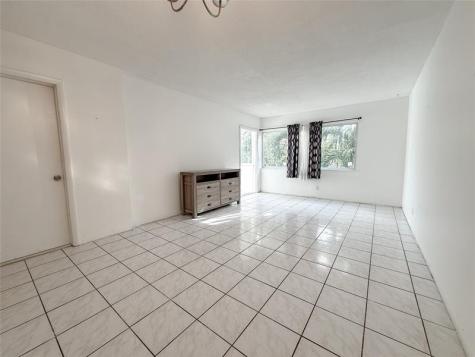 1333 E Hallandale Beach Boulevard Hallandale Beach FL 33009