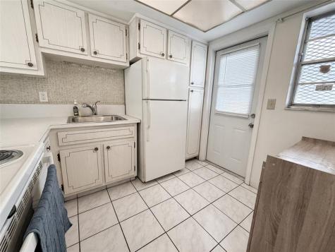 1333 E Hallandale Beach Boulevard Hallandale Beach FL 33009
