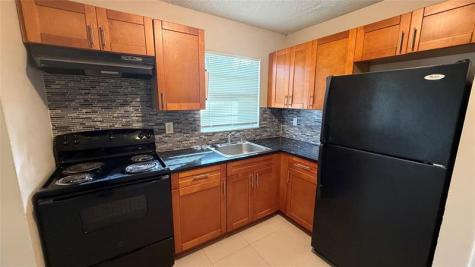 5180 NE 6th Avenue Oakland Park FL 33334