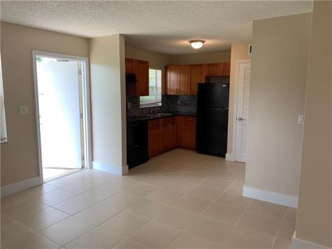 5180 NE 6th Avenue Oakland Park FL 33334