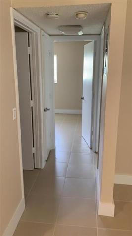 5180 NE 6th Avenue Oakland Park FL 33334