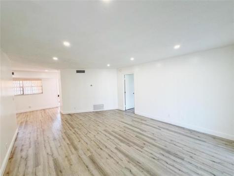 2710 Riverside Drive Coral Springs FL 33065