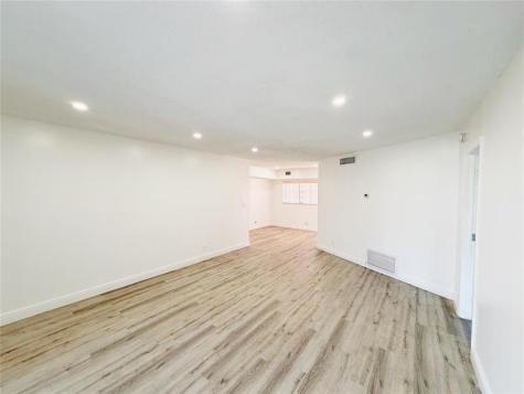 2710 Riverside Drive Coral Springs FL 33065