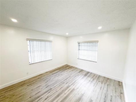 2710 Riverside Drive Coral Springs FL 33065