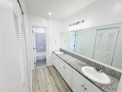 2710 Riverside Drive Coral Springs FL 33065