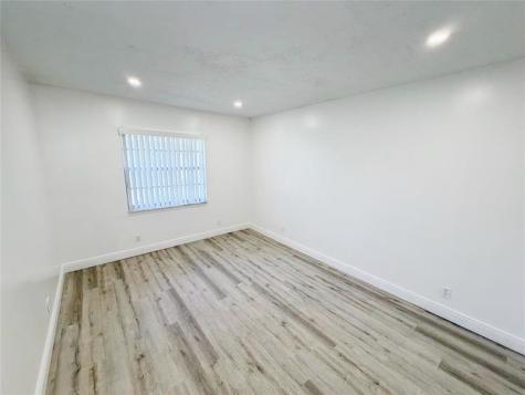 2710 Riverside Drive Coral Springs FL 33065