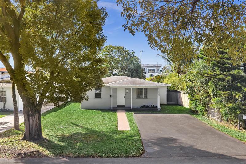 1938 Fletcher Street Hollywood FL 33020