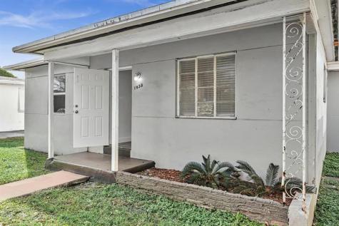 1938 Fletcher Street Hollywood FL 33020