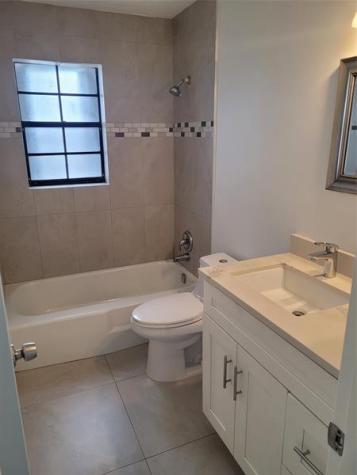 770 NE 38th Street Oakland Park FL 33334