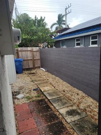 770 NE 38th Street Oakland Park FL 33334