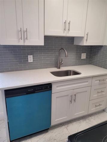 770 NE 38th Street Oakland Park FL 33334
