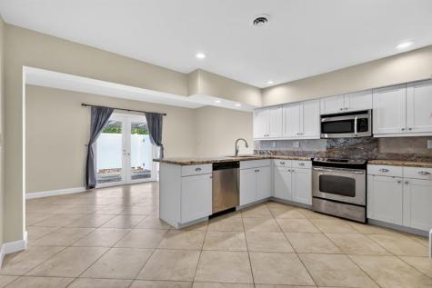 2125 NE 56th Court Fort Lauderdale FL 33308