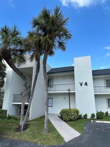 1605 Us Highway 1 V-4 Jupiter FL 33477