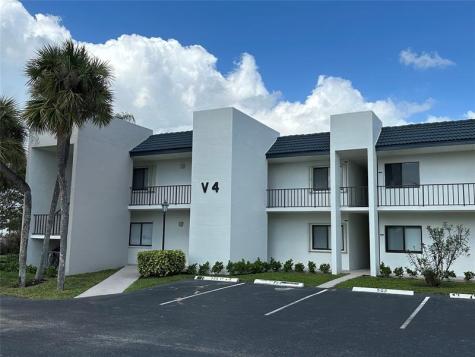1605 Us Highway 1 V-4 Jupiter FL 33477