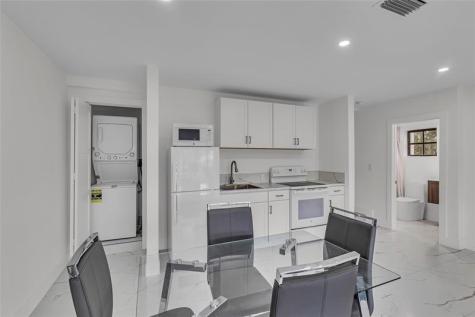 616 3RD Key Drive Fort Lauderdale FL 33304