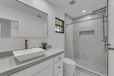 616 3RD Key Drive Fort Lauderdale FL 33304