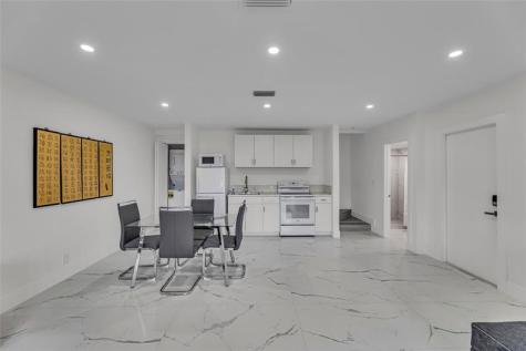 616 3RD Key Drive Fort Lauderdale FL 33304
